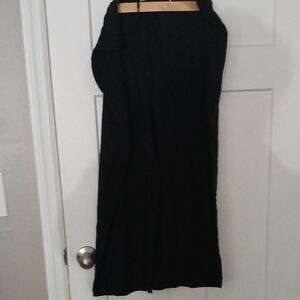 Splendid Black Capris